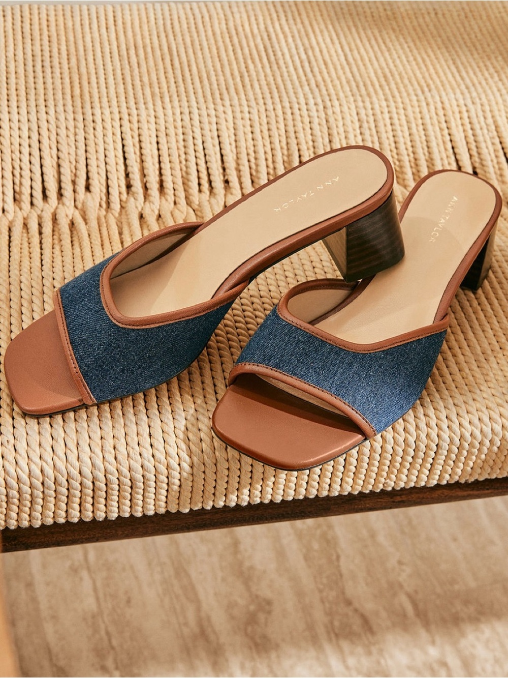 NIB Ann Taylor Denim Block Heel Sandals Size 8.5